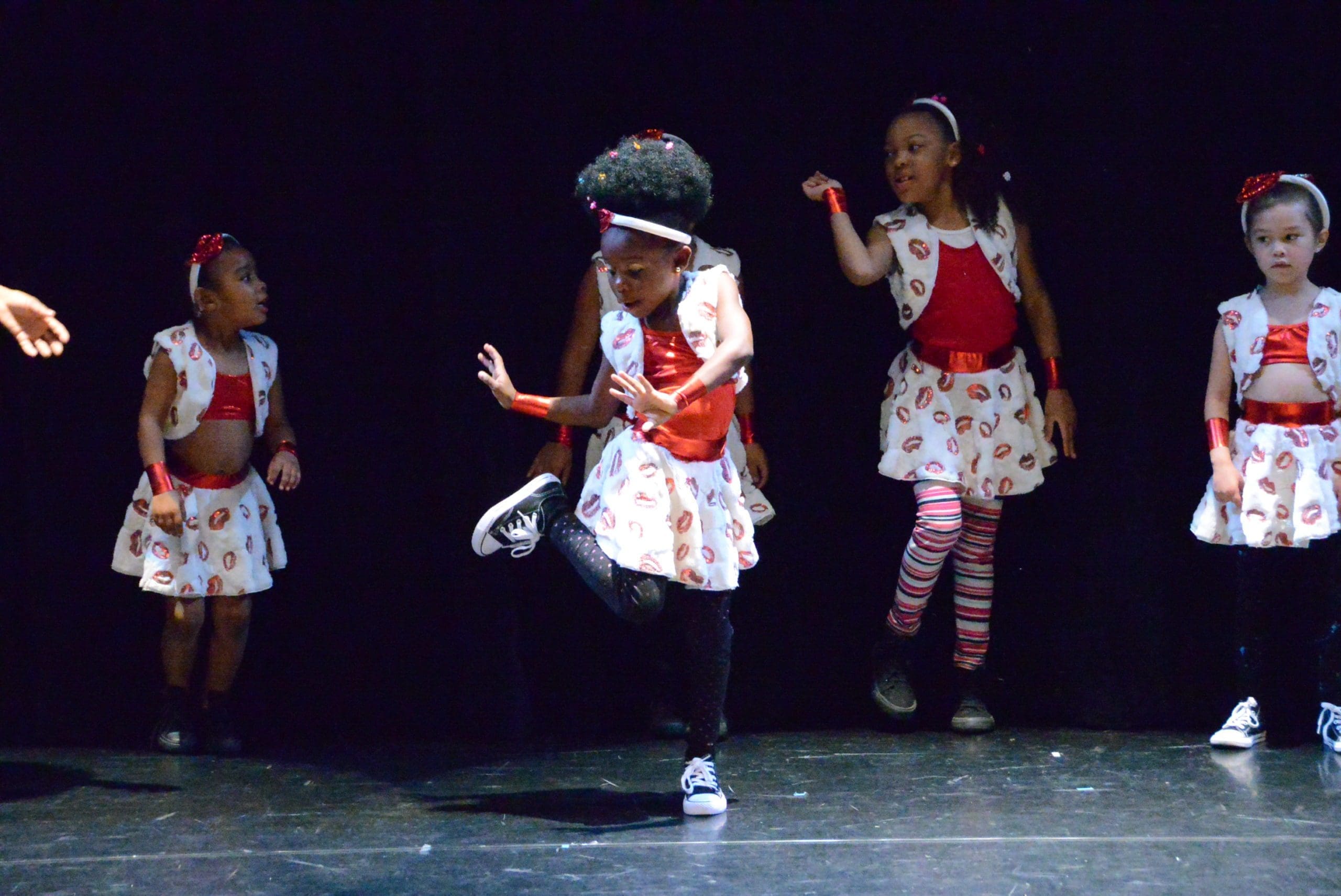 Pre-Hip Hop | Ages 4-6 | Saturdays 12:00-1:00PM